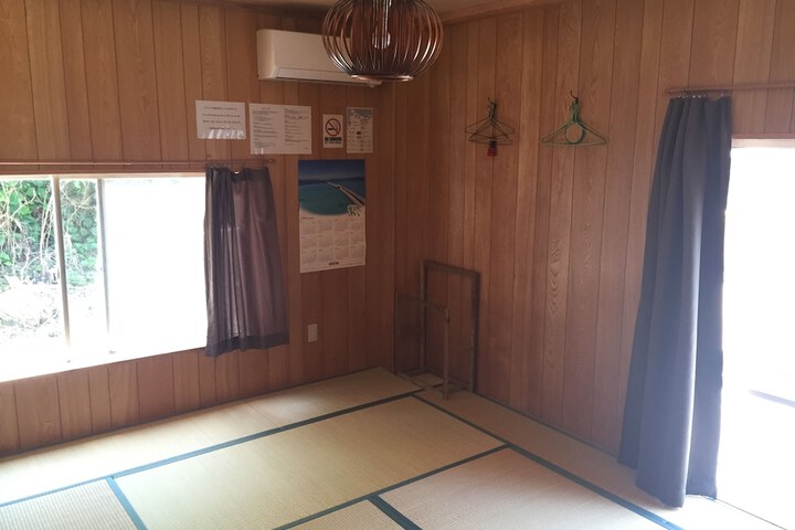 Room 12 of 52