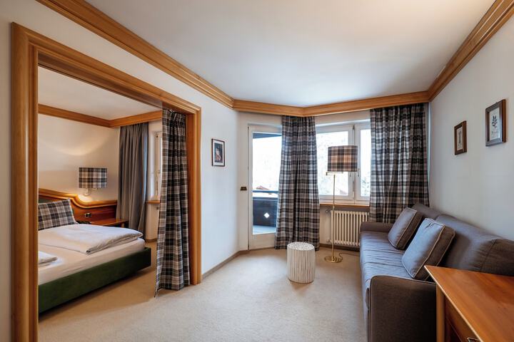 Room 14 of 145