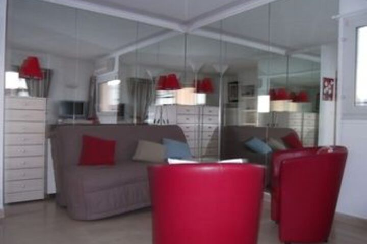 Room 127 of 146