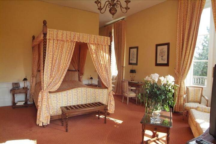 Room 5 of 35