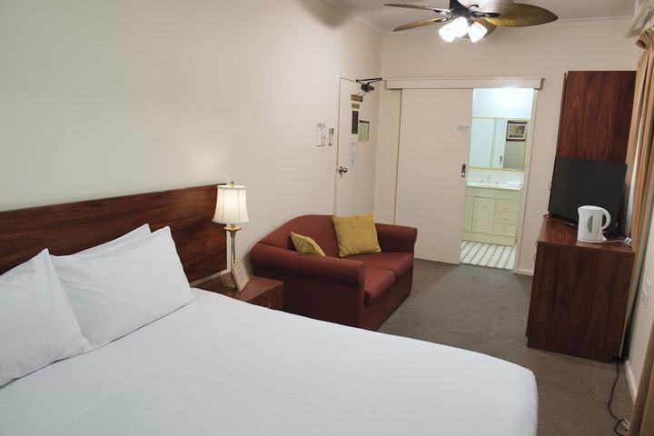 Room 16 of 57