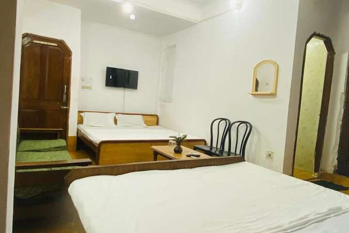 Room 49 of 60