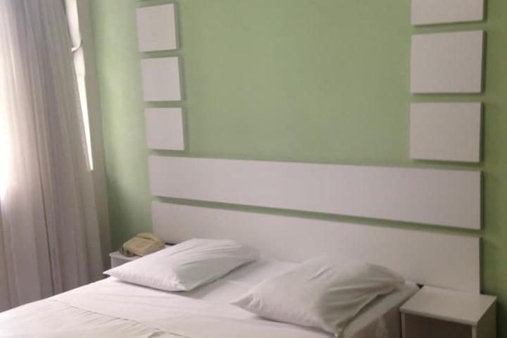 Room 14 of 43