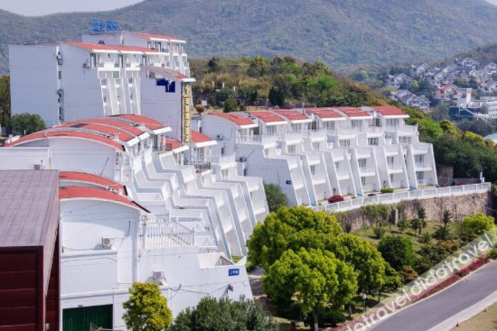 Gold Coast Hotel