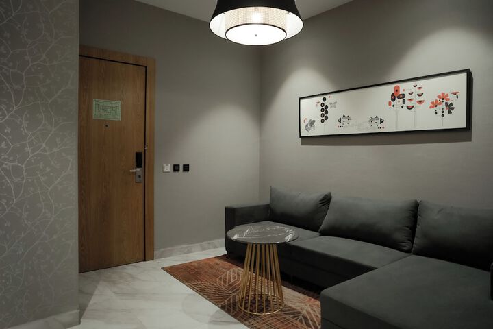 Room 30 of 81