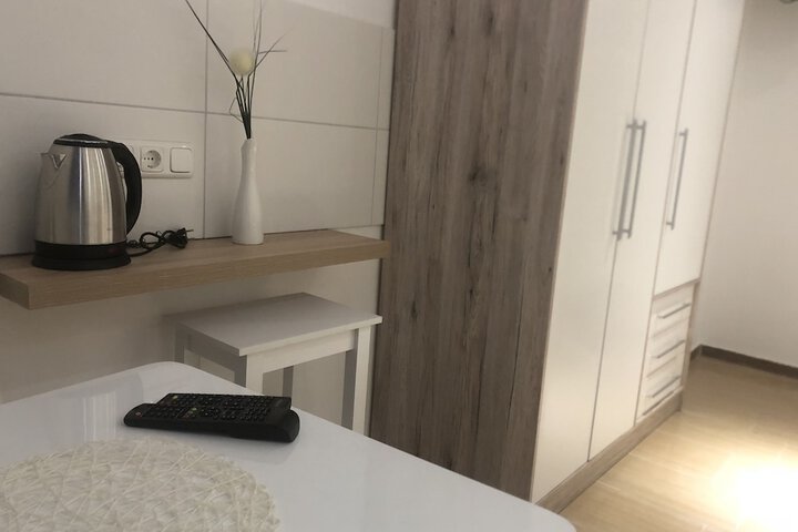 Room 18 of 35