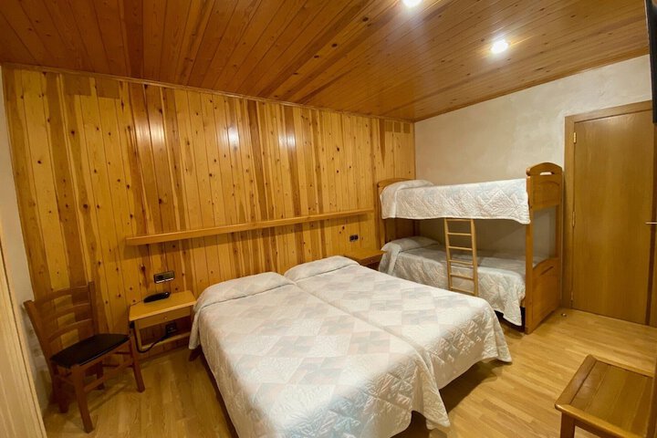 Room 25 of 60
