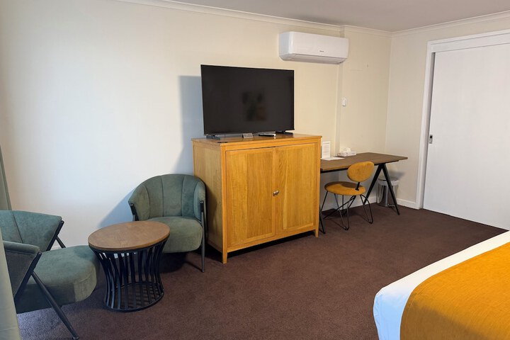 Room 8 of 67