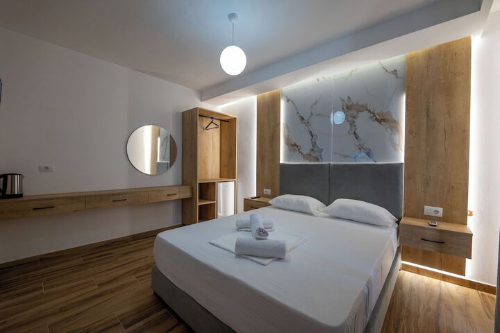 Room 21 of 82