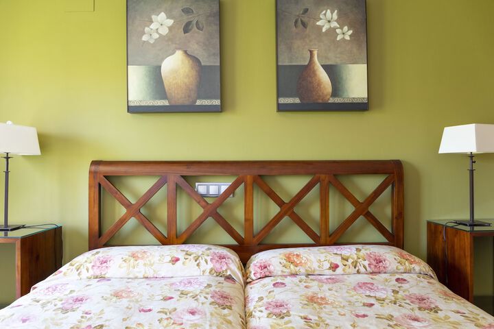 Room 8 of 69