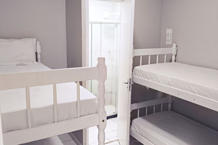 Room 11 of 31