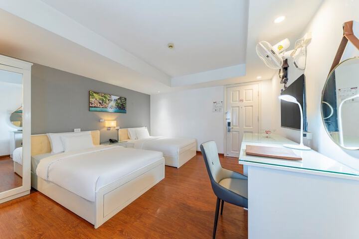 Room 22 of 50