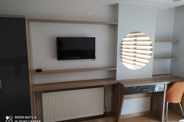 Room 5 of 20