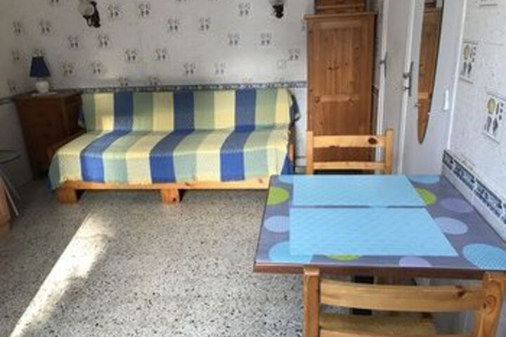 Room 16 of 19