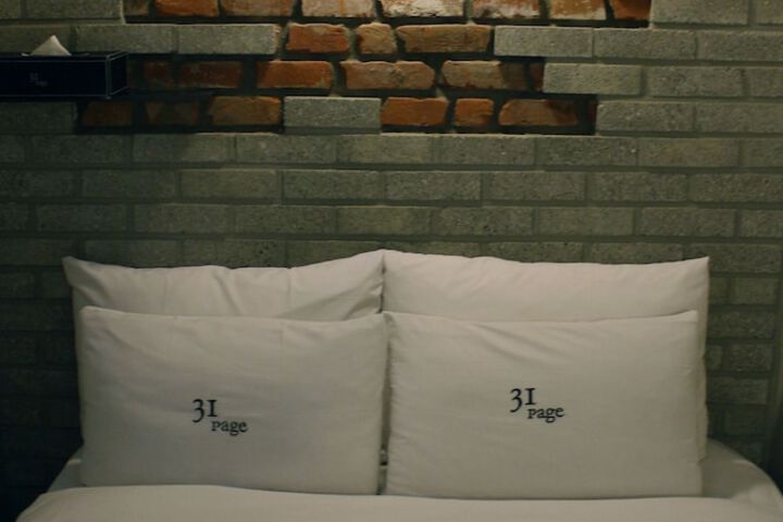 Room 22 of 92