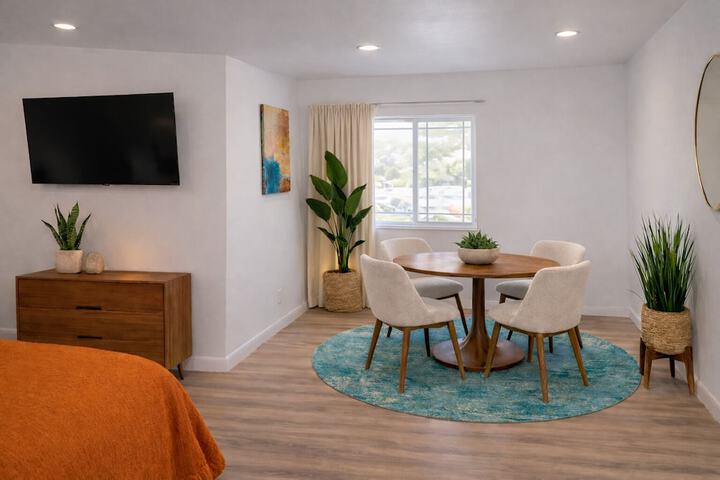 Room 5 of 35