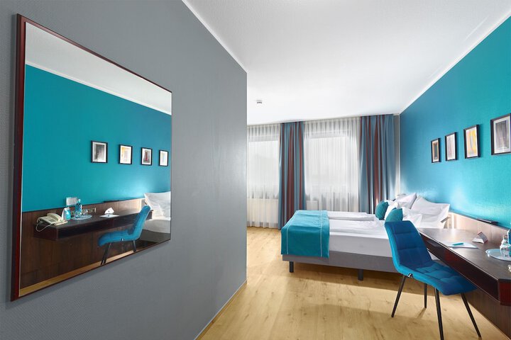 Room 29 of 76