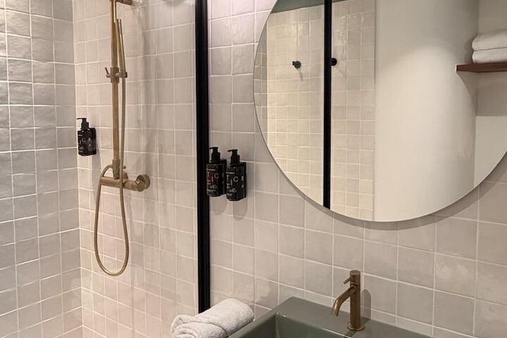 Bath Interior