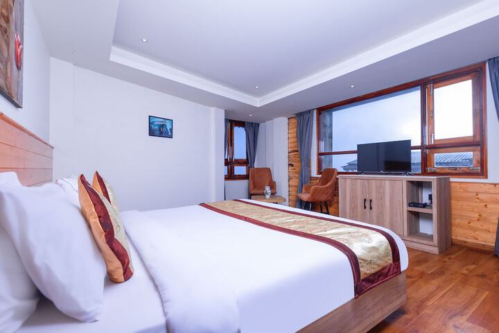 Room 17 of 49