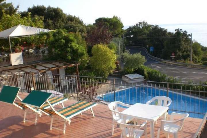 Sundeck