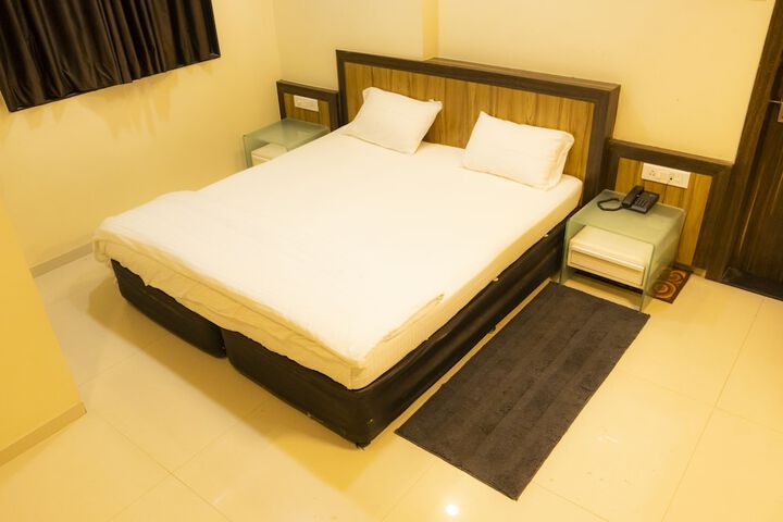 Room 8 of 26