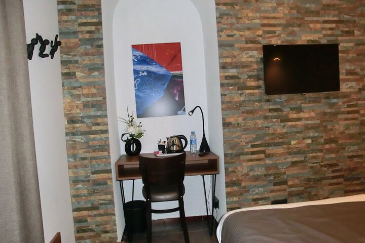 Room 26 of 62