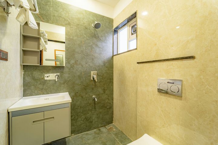Room 18 of 24