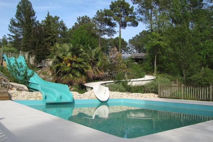 Pool 42 of 72