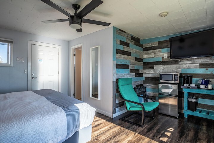 Room 33 of 101
