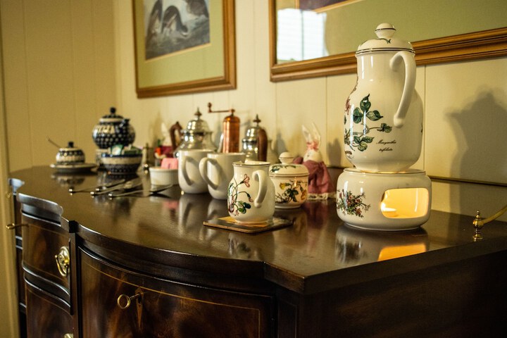 Breakfast/Coffee Service 56 of 75