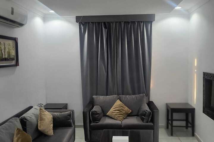 Room 32 of 117
