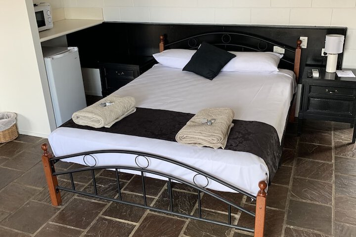 Room 25 of 85