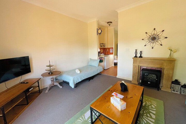 Room 57 of 214