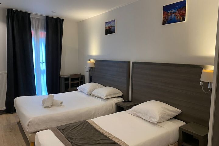 Room 16 of 35