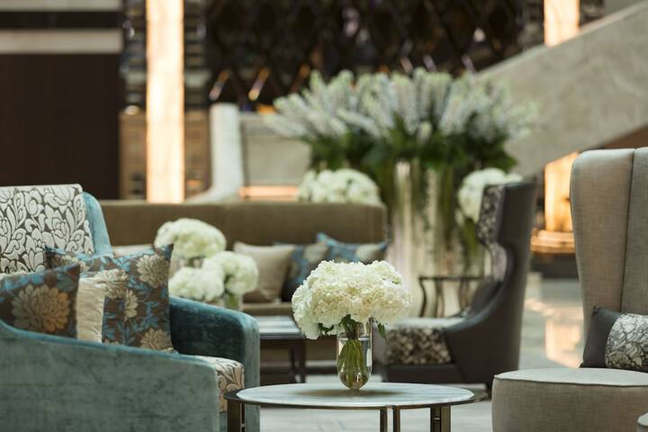 Guest Lobby