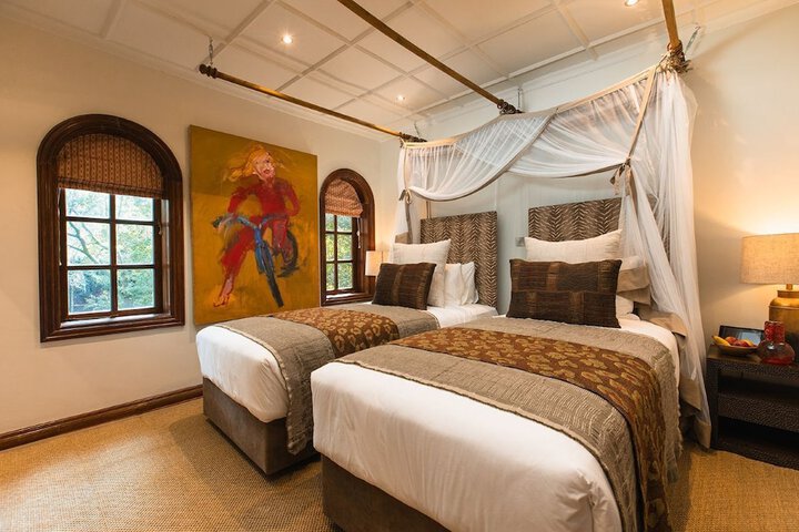 Room 10 of 76