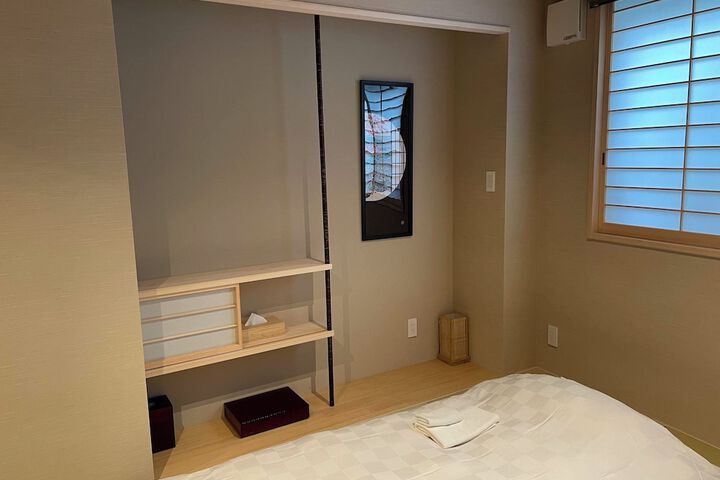 Room 12 of 39