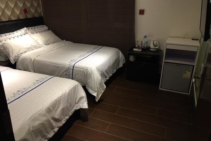 Room 49 of 73