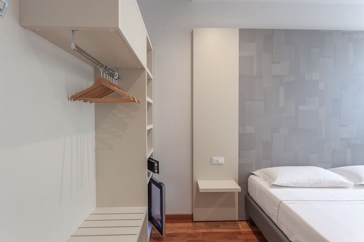 Room 13 of 55