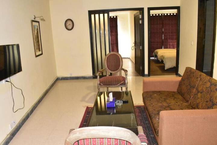 Room 9 of 25