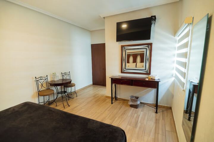 Room 44 of 102