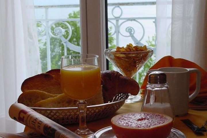 Breakfast/Coffee Service 27 of 41