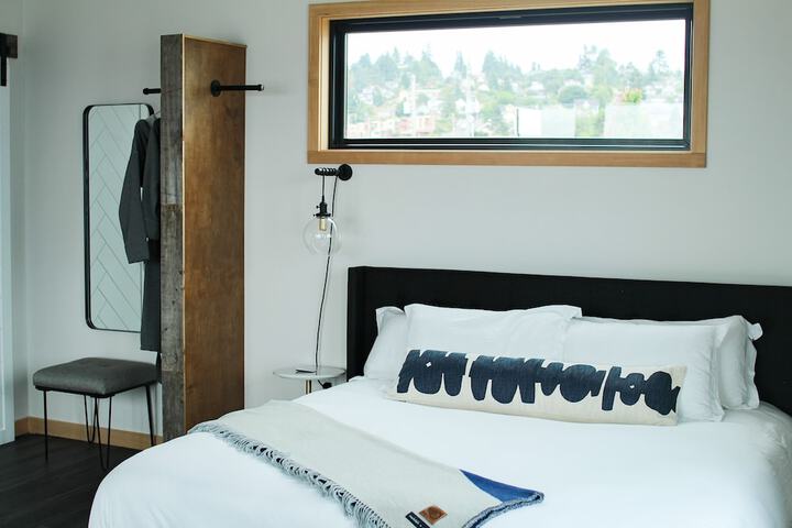 Room 20 of 159