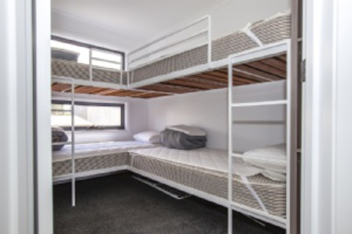 Room 812 of 876
