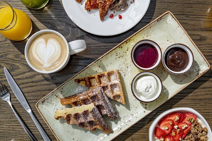 Breakfast/Coffee Service 57 of 72