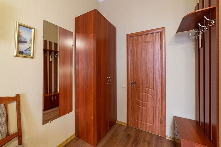 Room 84 of 176