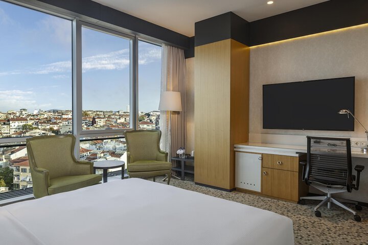 Room 47 of 191