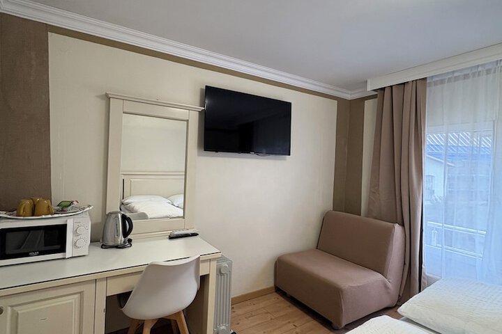 Room 115 of 266