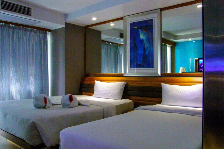 Room 8 of 41
