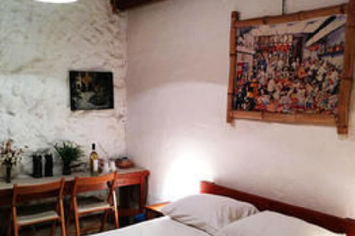 Room 7 of 40